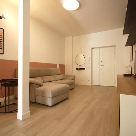 Tana House *