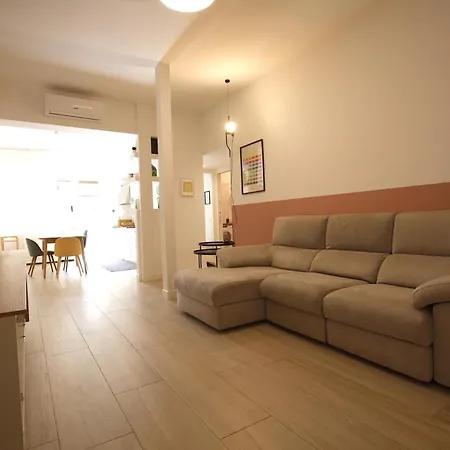 Tana House *